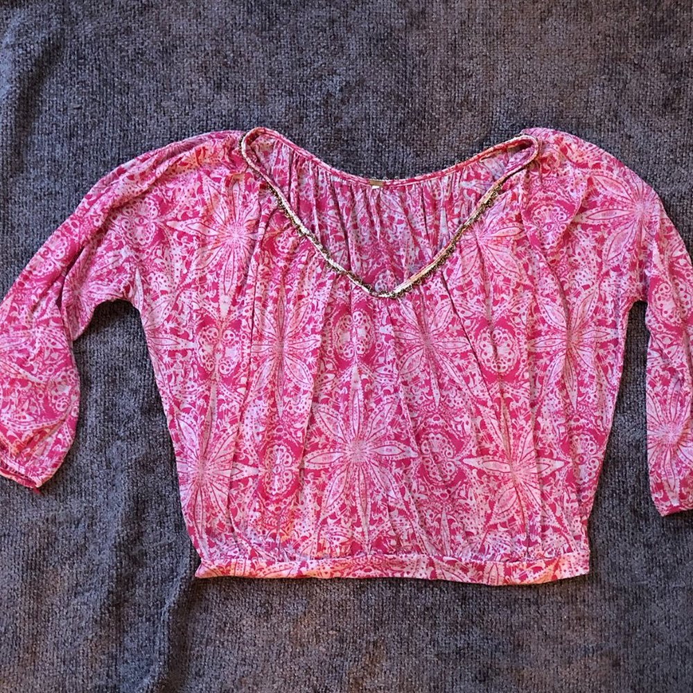 Free People SAFFRON FIELDS EMBELLISHED TEE CHERRY COMBO - Picture 10 of 14